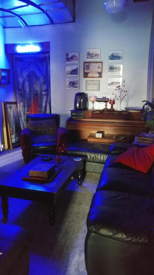 The Burlington Hotel & Bar - Alma Wi المظهر الخارجي الصورة