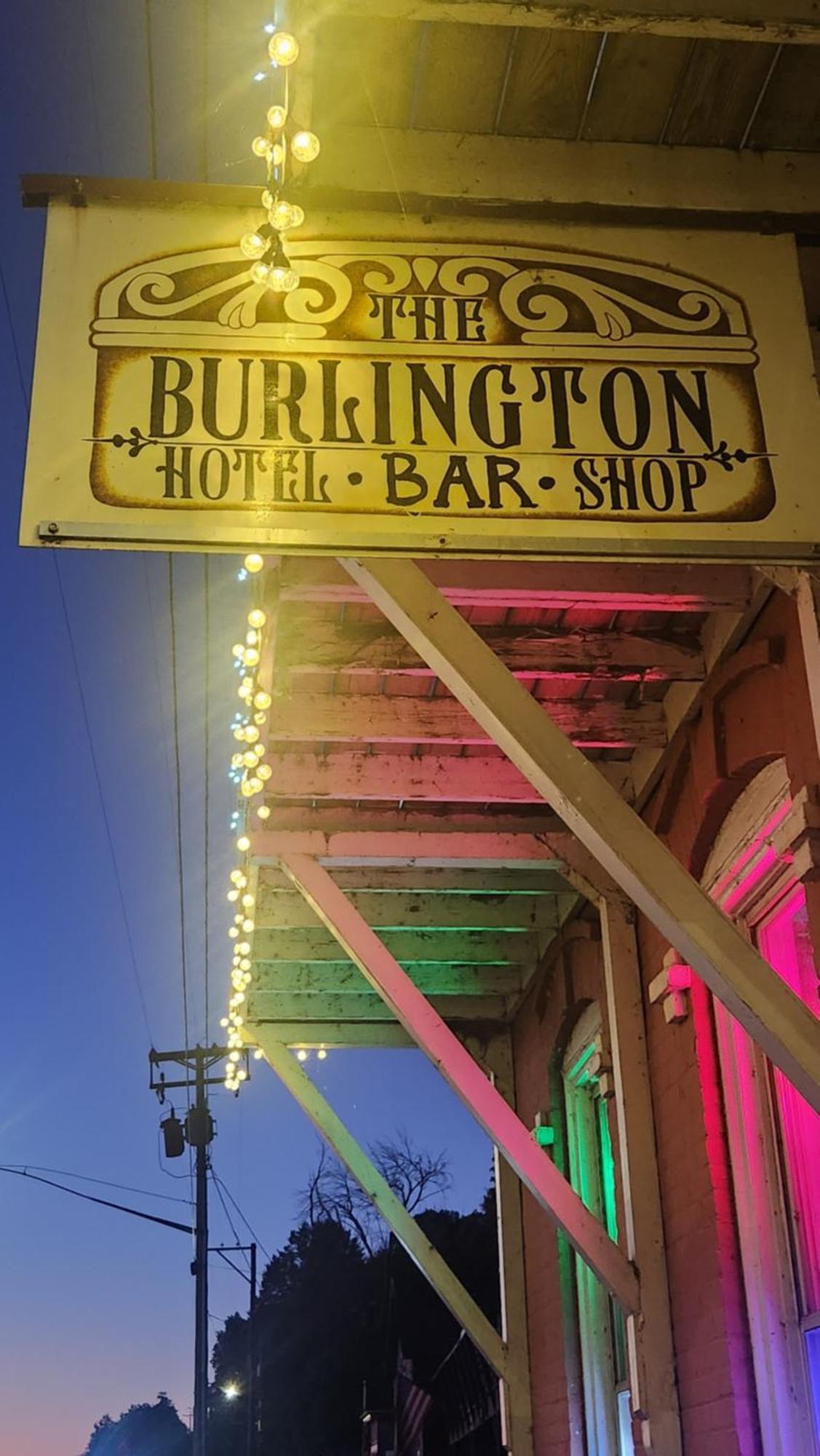The Burlington Hotel & Bar - Alma Wi المظهر الخارجي الصورة